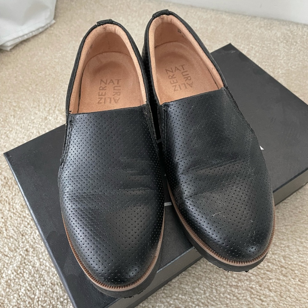 Naturalizer Black Loafers 6